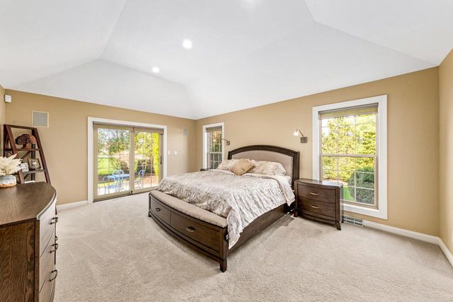19385 Hayden COURT, Brookfield, WI 53045