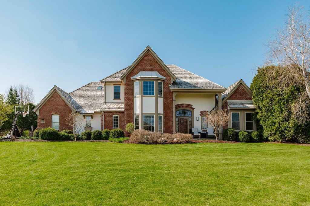 19385 Hayden COURT, Brookfield, WI 53045