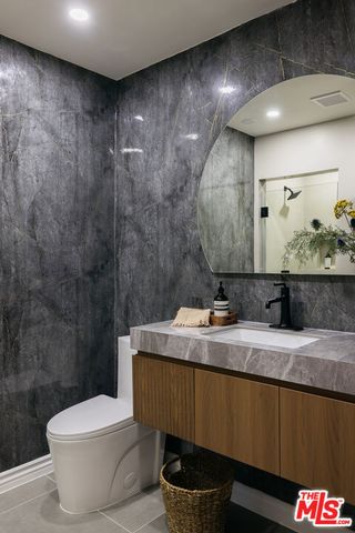 4244 Brunswick Avenue, Los Angeles, CA 90039