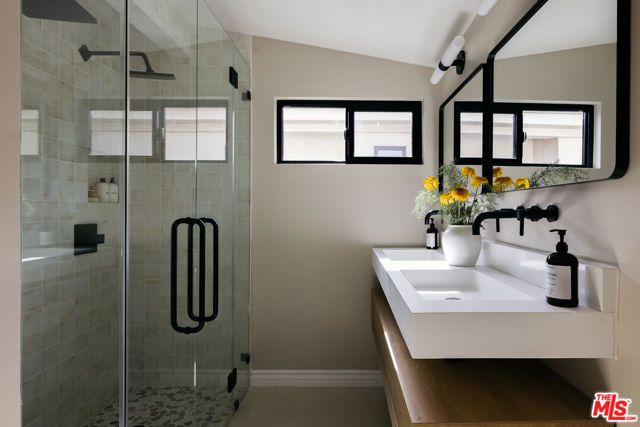 4244 Brunswick Avenue, Los Angeles, CA 90039