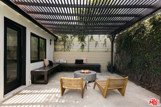 4244 Brunswick Avenue, Los Angeles, CA 90039