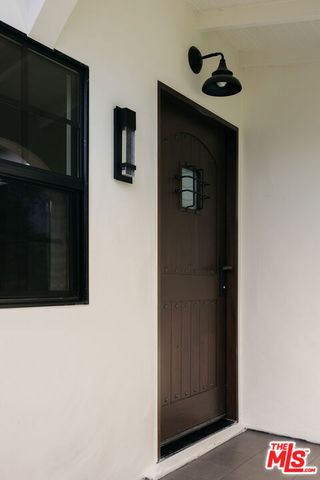 4244 Brunswick Avenue, Los Angeles, CA 90039