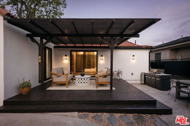 4244 Brunswick Avenue, Los Angeles, CA 90039