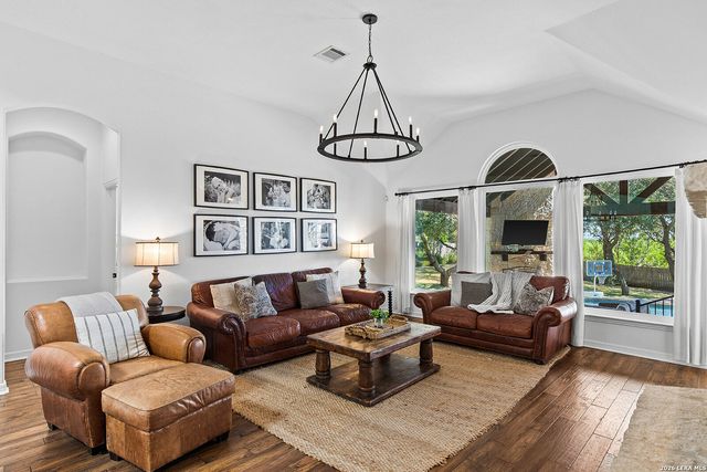 8935 Woodland Pass, Boerne, TX 78006