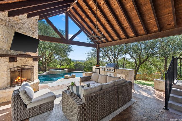 8935 Woodland Pass, Boerne, TX 78006