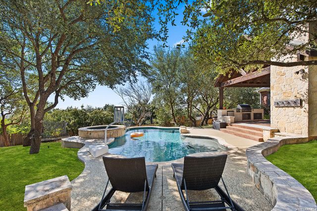 8935 Woodland Pass, Boerne, TX 78006