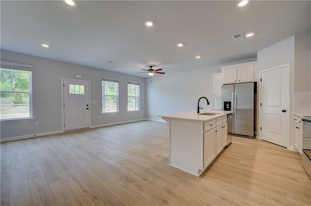 164 Flier Drive, Mcdonough, GA 30253