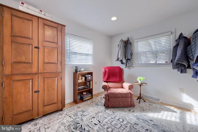 180 S SHENK AVE, Strasburg, PA 17579