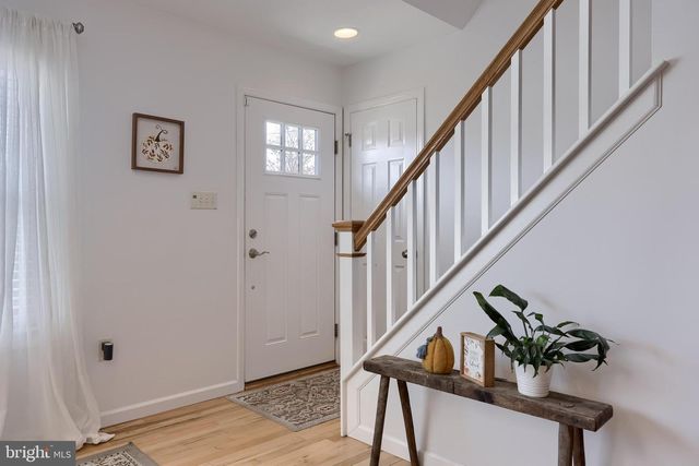 180 S SHENK AVE, Strasburg, PA 17579