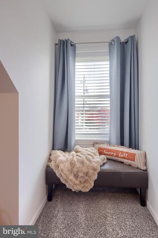 180 S SHENK AVE, Strasburg, PA 17579