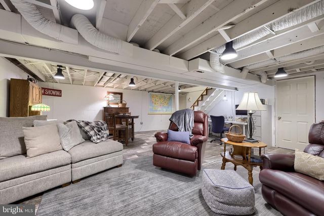 180 S SHENK AVE, Strasburg, PA 17579