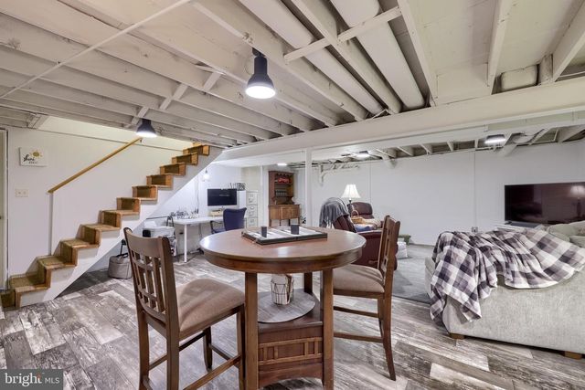 180 S SHENK AVE, Strasburg, PA 17579