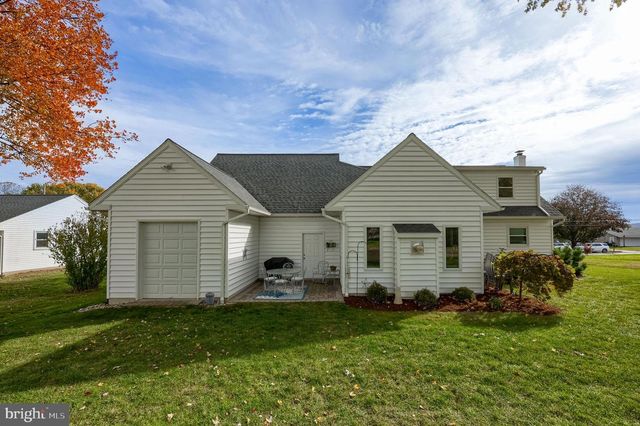 180 S SHENK AVE, Strasburg, PA 17579