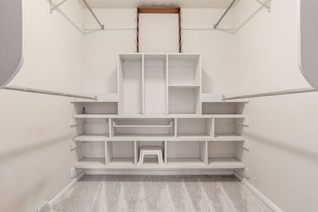 53 Lakeland Court, Reynoldsburg, OH 43068