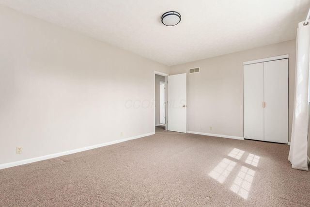 53 Lakeland Court, Reynoldsburg, OH 43068