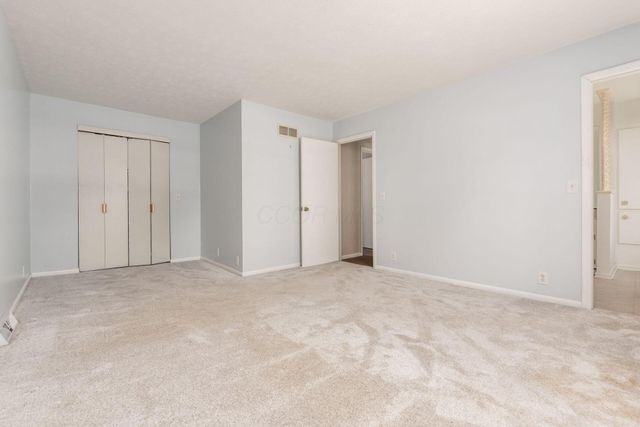 53 Lakeland Court, Reynoldsburg, OH 43068