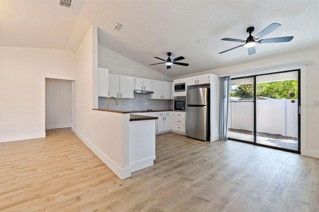 6401 69TH AVENUE N, Pinellas Park, FL 33781