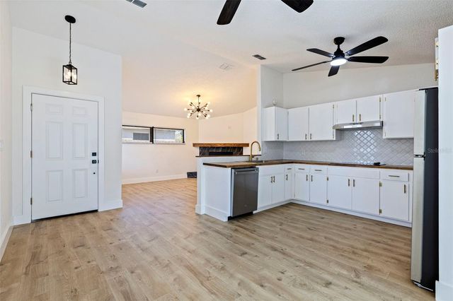 6401 69TH AVENUE N, Pinellas Park, FL 33781