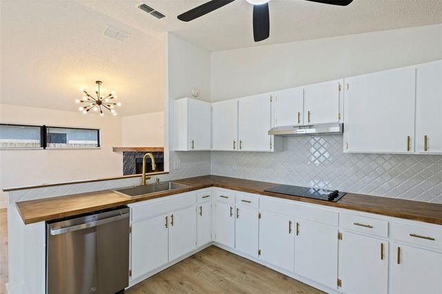 6401 69TH AVENUE N, Pinellas Park, FL 33781