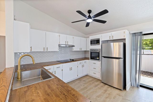 6401 69TH AVENUE N, Pinellas Park, FL 33781