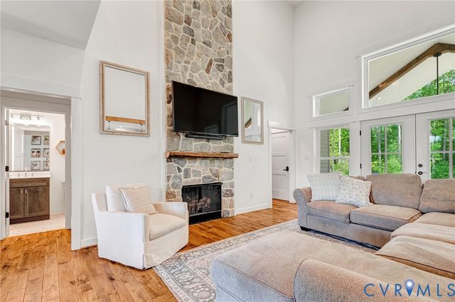 16481 Longview Farm Dr, Beaverdam, VA 23015