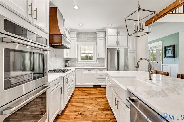 16481 Longview Farm Dr, Beaverdam, VA 23015