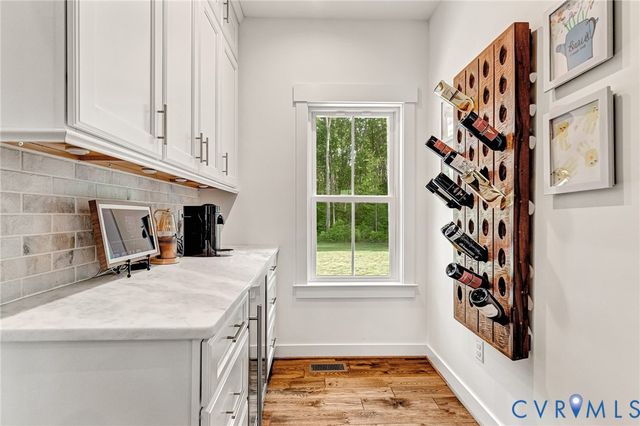 16481 Longview Farm Dr, Beaverdam, VA 23015
