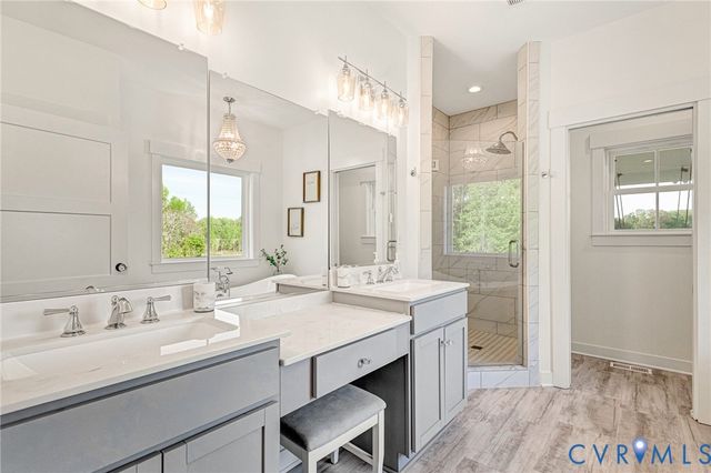 16481 Longview Farm Dr, Beaverdam, VA 23015