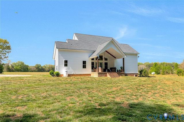 16481 Longview Farm Dr, Beaverdam, VA 23015