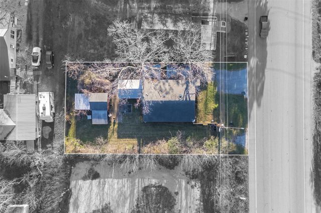 215 Grand Avenue, Bacliff, TX 77518