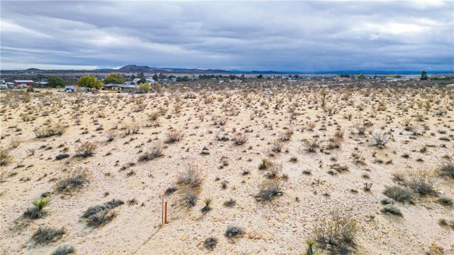 1260 N Sage, Landers, CA 92285