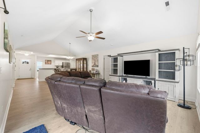 912 Cygnet Dr., Conway, SC 29526