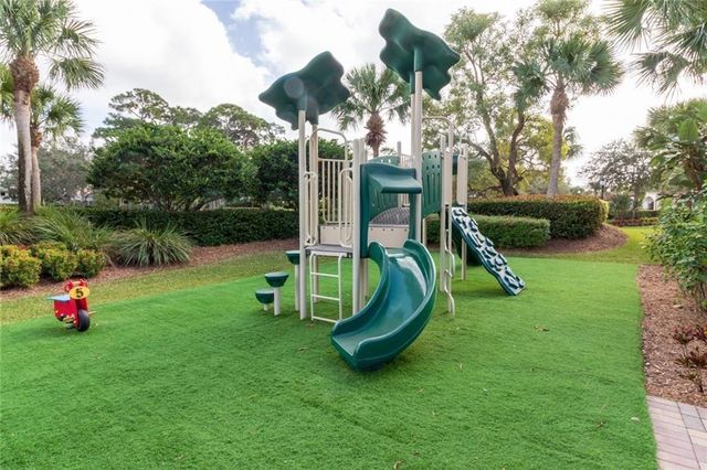 844 SW Pebble Lane, Palm City, FL 34990