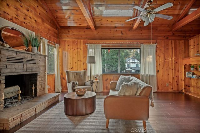720 Rocky Loop, Crestline, CA 92325