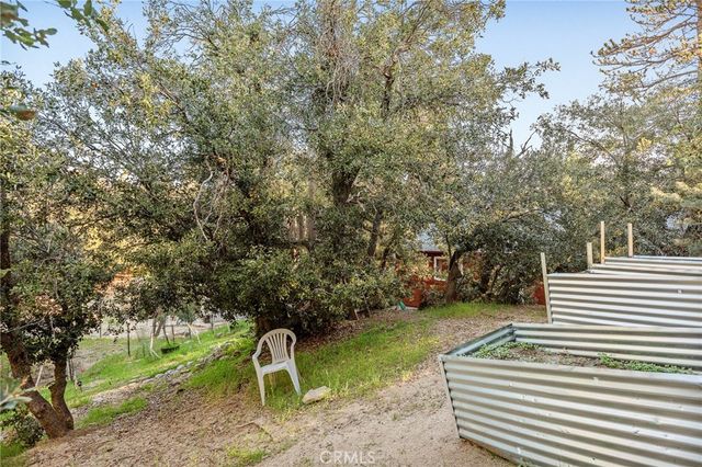 720 Rocky Loop, Crestline, CA 92325
