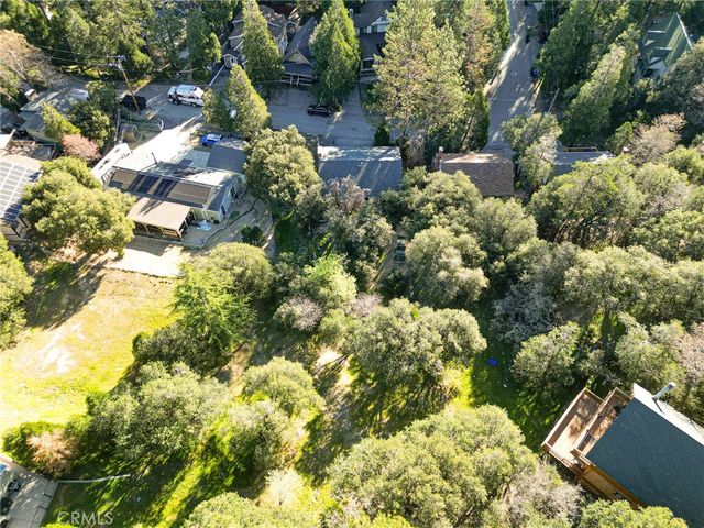 720 Rocky Loop, Crestline, CA 92325