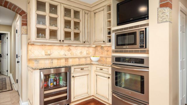 2615 York Road, Columbus, OH 43221