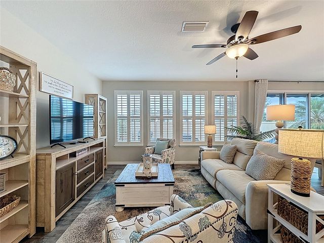 321 ALCOVE DRIVE, Groveland, FL 34736