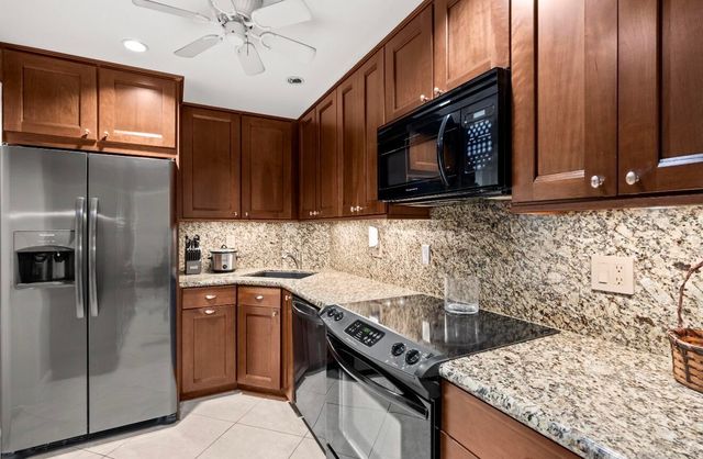 1940 NE 2nd Avenue 101j, Wilton Manors, FL 33305