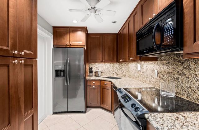 1940 NE 2nd Avenue 101j, Wilton Manors, FL 33305