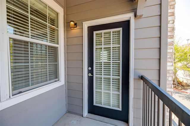 12215 Hunters Chase DR S-11207S, Austin, TX 78729