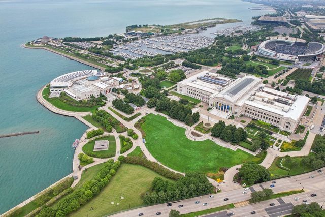 1335 S Prairie Avenue 2009, Chicago, IL 60605