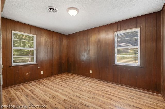 905 Canterbury Drive, Alma, AR 72921