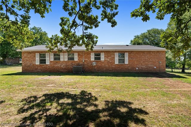 905 Canterbury Drive, Alma, AR 72921