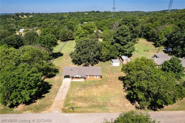 905 Canterbury Drive, Alma, AR 72921