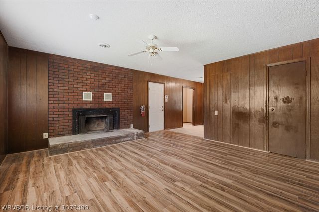 905 Canterbury Drive, Alma, AR 72921