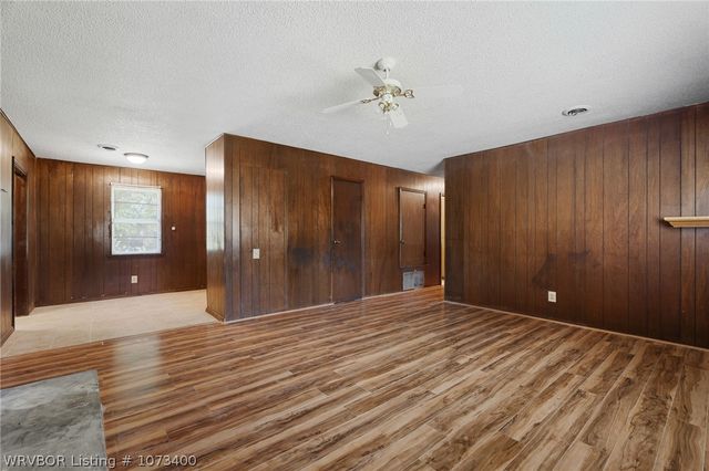 905 Canterbury Drive, Alma, AR 72921