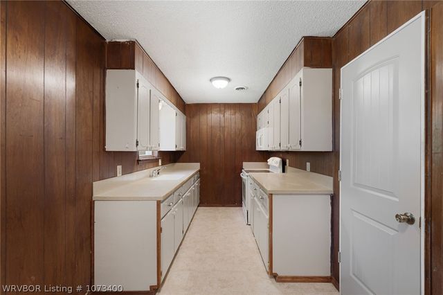 905 Canterbury Drive, Alma, AR 72921
