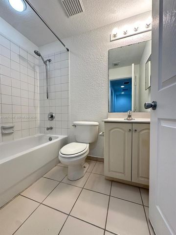 6055 SW 19th Court 6055, North Lauderdale, FL 33068