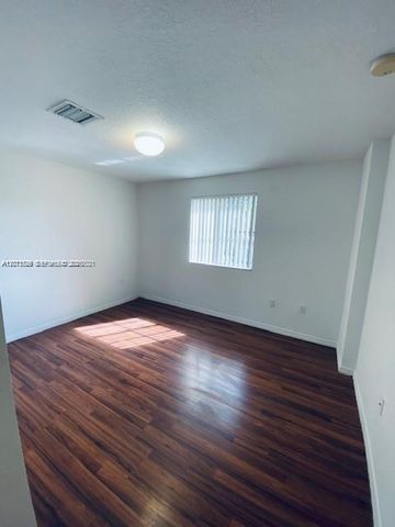 6055 SW 19th Court 6055, North Lauderdale, FL 33068
